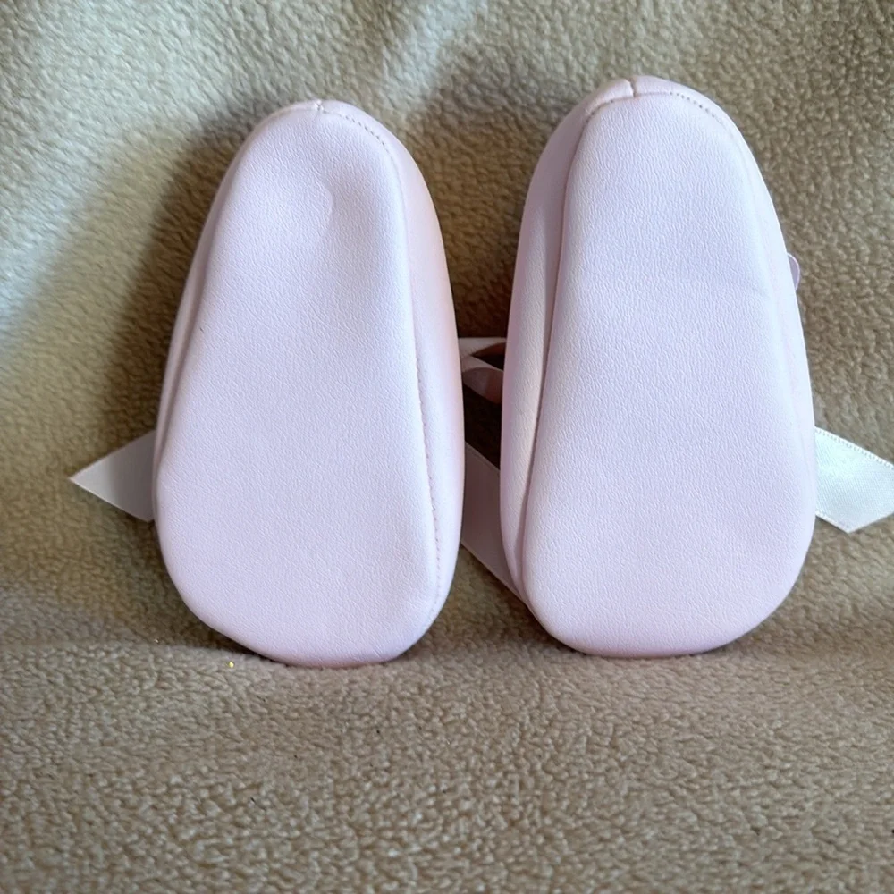 Faded glory, infant ballet slipper, pink with bows size 1